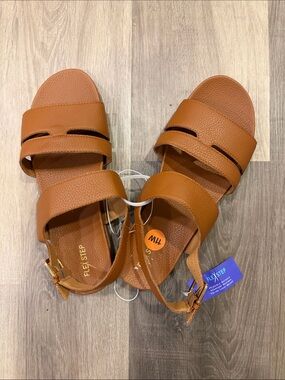 Flexible Comfort Women's Brown Double-Strap Sandals